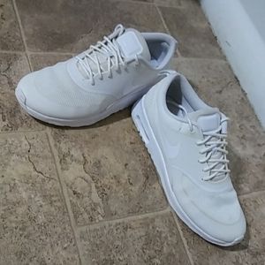 Women’s Air Max Thea Low-Top Sneakers,